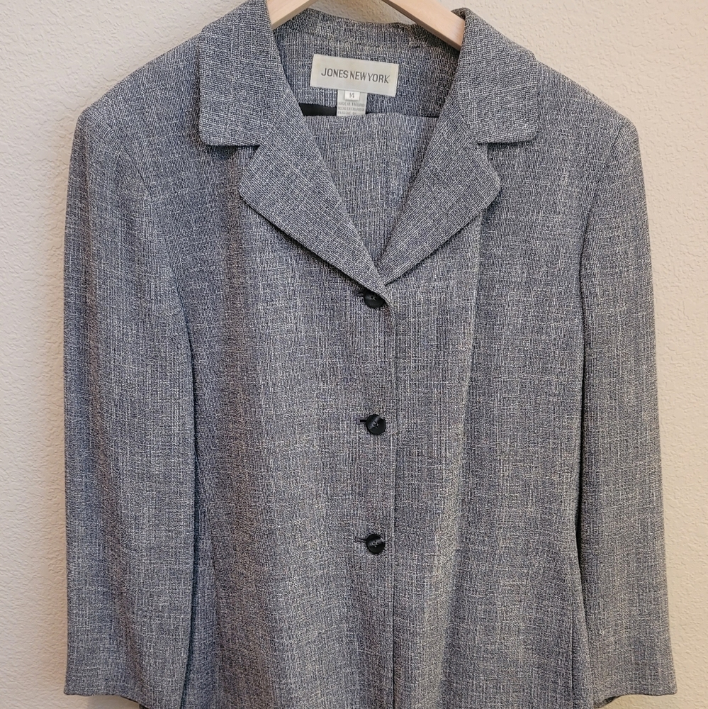 Jones New York pantsuit